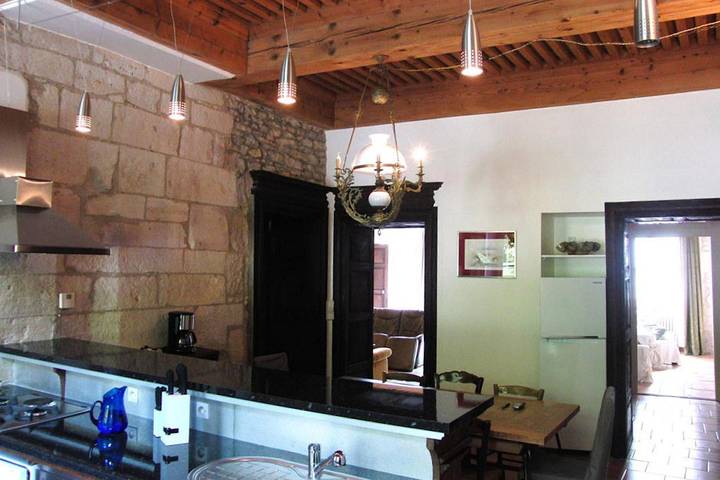 Gîte pour 9 personnes, avec jardin à Ornans - 3