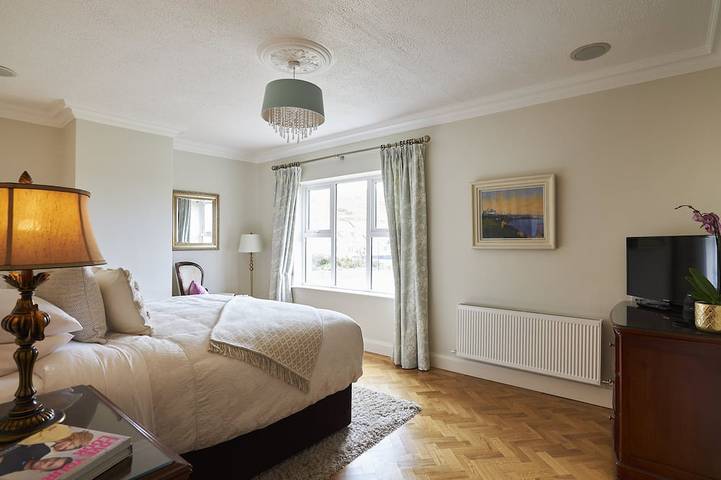 Ferienhaus für 10 Personen, mit Terrasse und Garten sowie Whirlpool in County Clare - 4