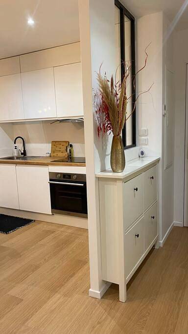 Appartement entier, Two-Bedroom Apartment in Valserhône, Nantua
