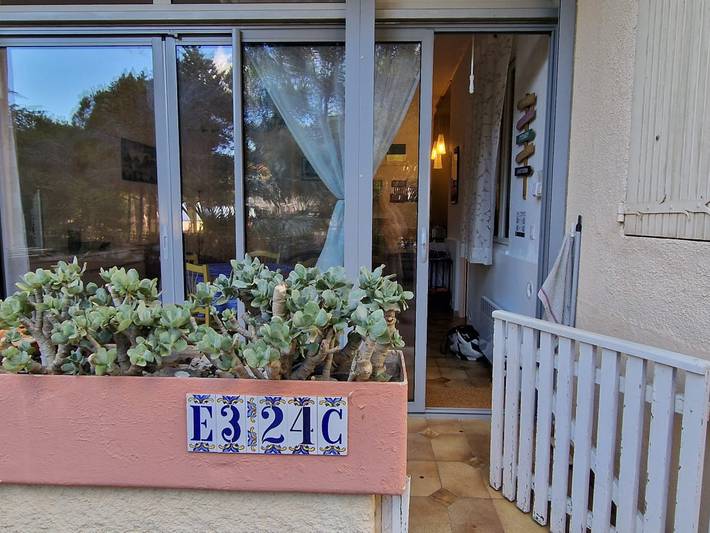 Ganze Wohnung, Banyuls: T3-Apartment mit Terrasse, Parkplatz, 6 Pers. in La Côte Vermeille, Banyuls-sur-Mer