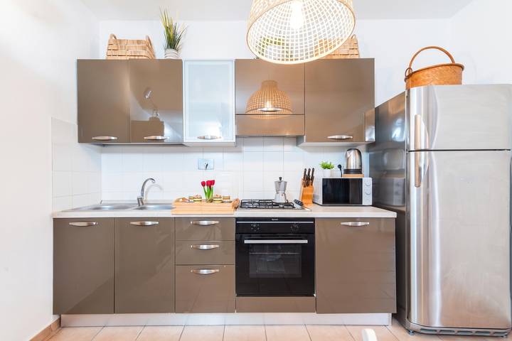 Gîte pour 6 personnes, avec Balcon ainsi que Vue sur l’océan et Terrasse à Tanaunella - 3