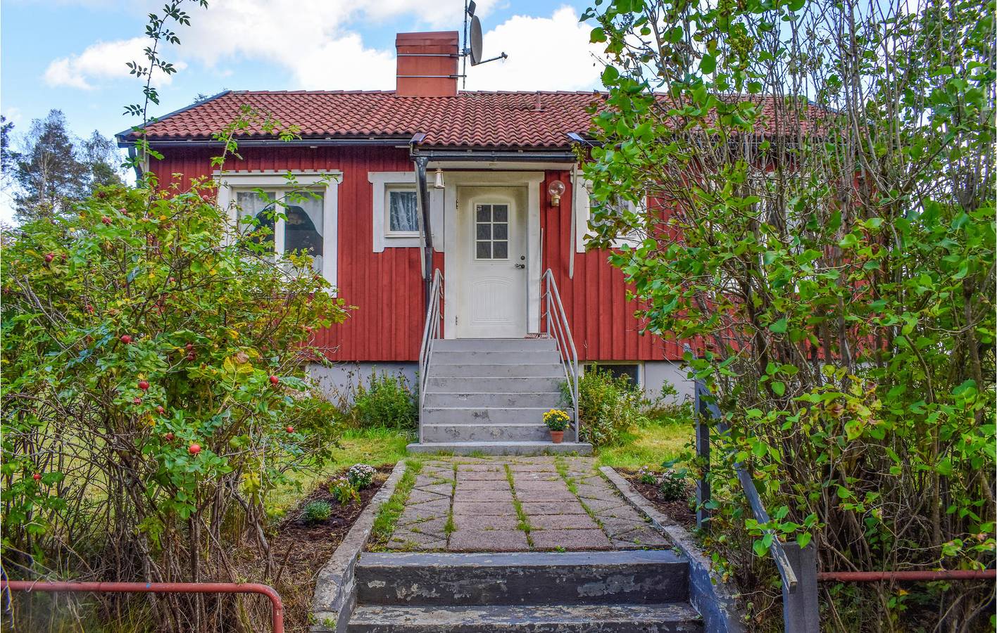 Holiday home for 5 people with garden in Alstermo, Kronobergs