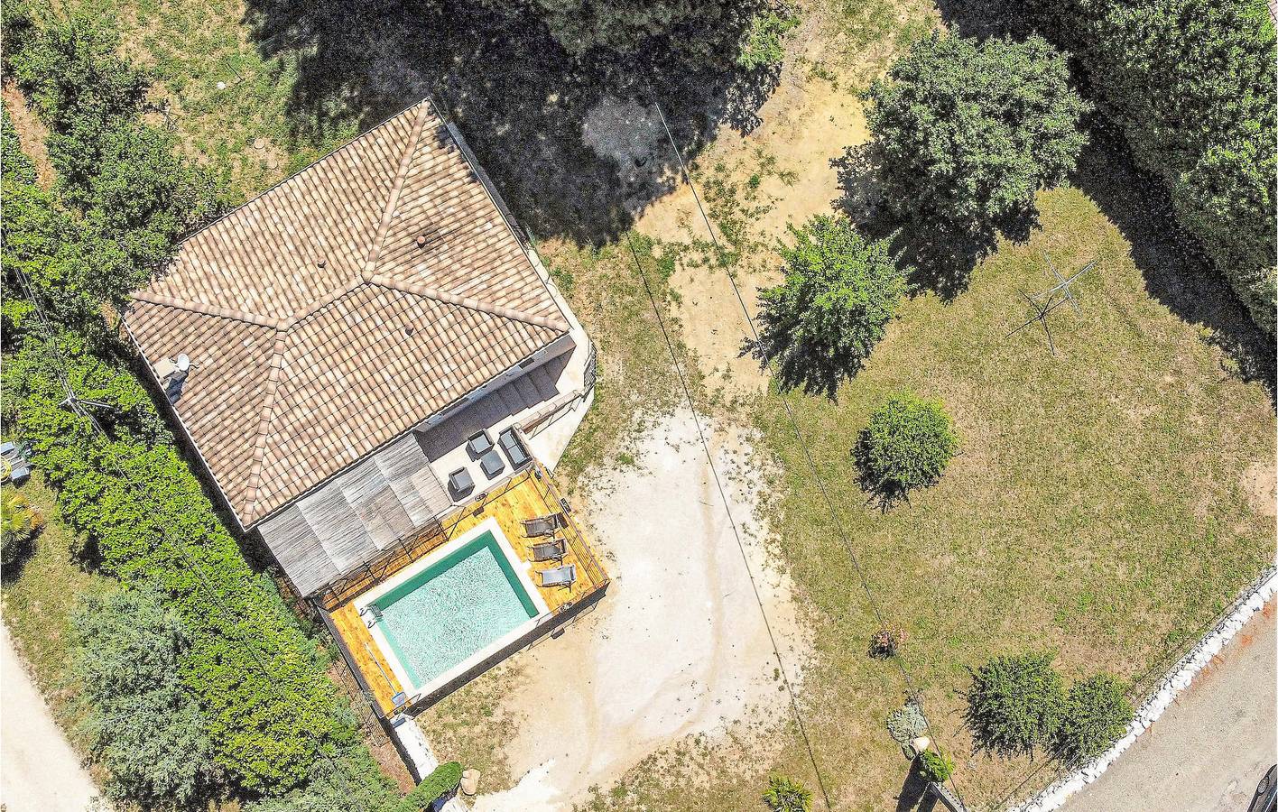 Appartement avec parking et piscine près de Bordezac. in Bordezac, Parc national des Cévennes
