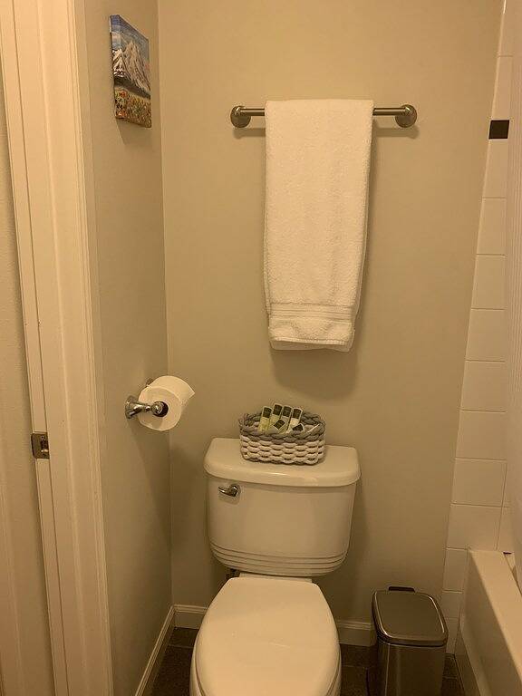 Ganze Wohnung, Downtown Condo Close To Alyeska Ski Resort in Girdwood, Anchorage