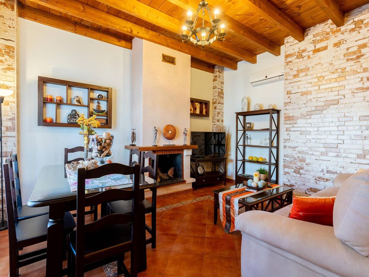 Ganze Ferienwohnung, Ferienwohnung für 9 Personen in Villamanrique de la Condesa, Nationalpark Coto de Doñana