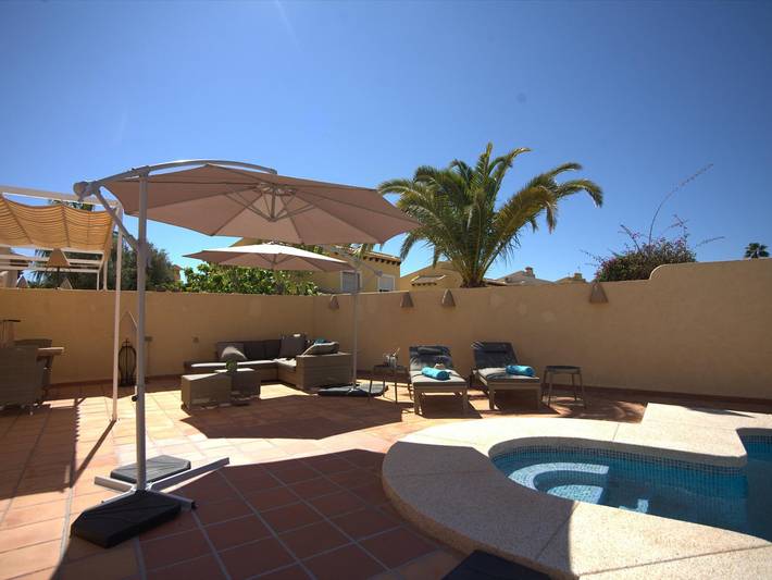 Casa moderna con piscina privada y aire acondicionado, cerca de playas de Benidorm in La Nucía, Costa Blanca