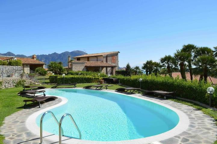 Maison de vacances pour 10 personnes, avec jardin et balcon à Scala