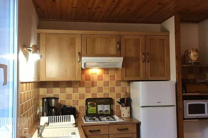 Ganze Wohnung, Justin-Apartment-Apartment-Ensuite mit Dusche-Gartenblick in Die, Parc naturel régional du Vercors