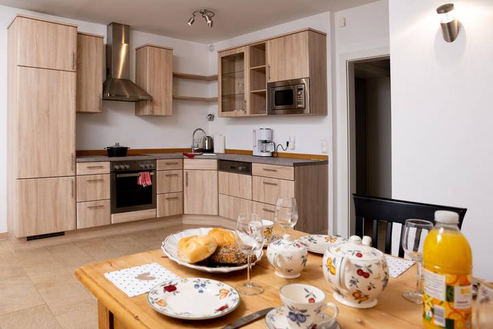 Ferienwohnung für 4 Personen, mit Seeblick und Ausblick sowie Garten, kinderfreundlich am Faaker See - 3