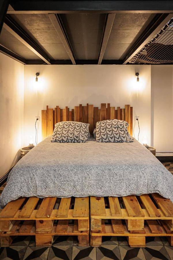 Gîte pour 4 personnes, avec jardin ainsi que piscine et jacuzzi, adapté aux familles à Gignac-la-Nerthe - 4