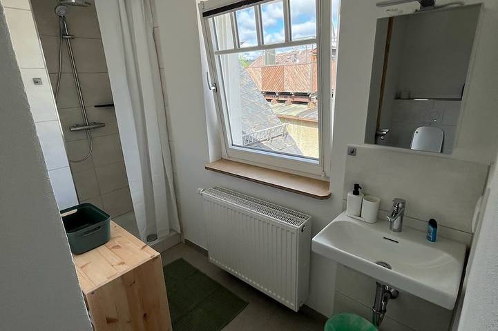 Ganze Wohnung, Turmzimmer - zentrale und moderne Ferienwohnung im Herzen von Wunsiedel in Wunsiedel, Landkreis Wunsiedel im Fichtelgebirge