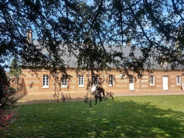 Maison de campagne pour 2 personnes, avec jardin et vue à Veauville-lès-Baons