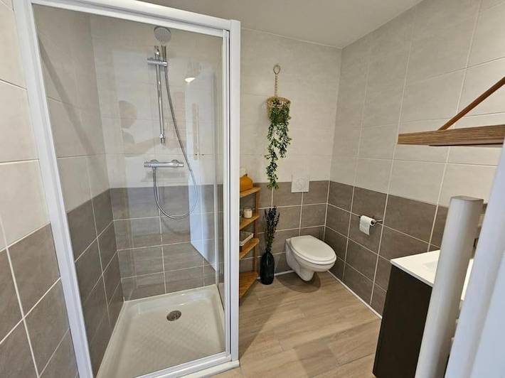 Gîte pour 2 personnes, avec piscine ainsi que terrasse et jardin à Éguilles - 4