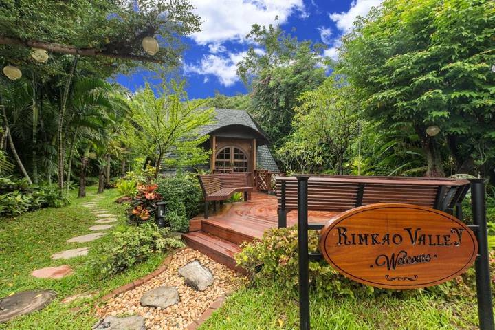 Resort for 2 personer, sauna og hage i tillegg til badebasseng og jacuzzi i Thailand
