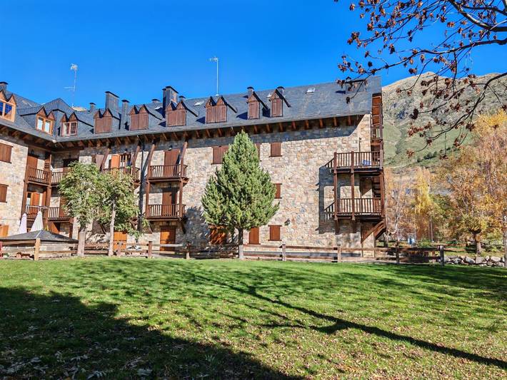 Apartamento para 4 personas, con Balcón y Jardín en Valle de Bohí