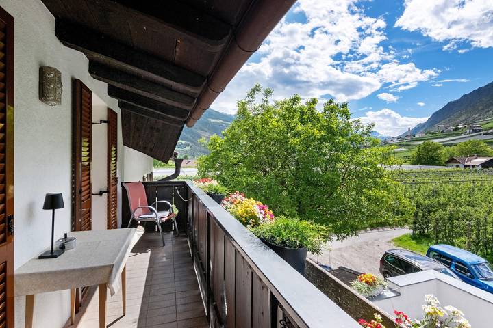 Hel lejlighed, "Sackgut" Apartment 'Gala' with Mountain View, Shared Terrace and Wi-Fi in Tschars, Kastelbell-Tschars