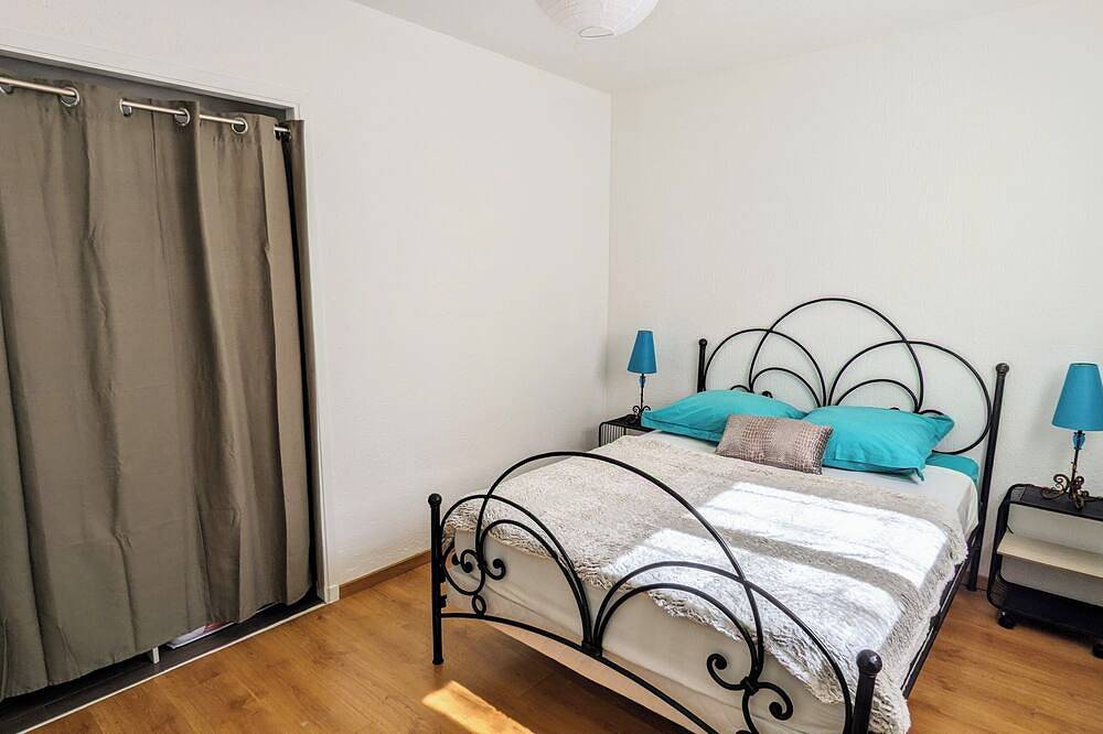 Apartamento entero, Spacious apartment with 2 bedrooms and 1 study - Peymeinade, near Grasse in Peymeinade, Region de Cannes
