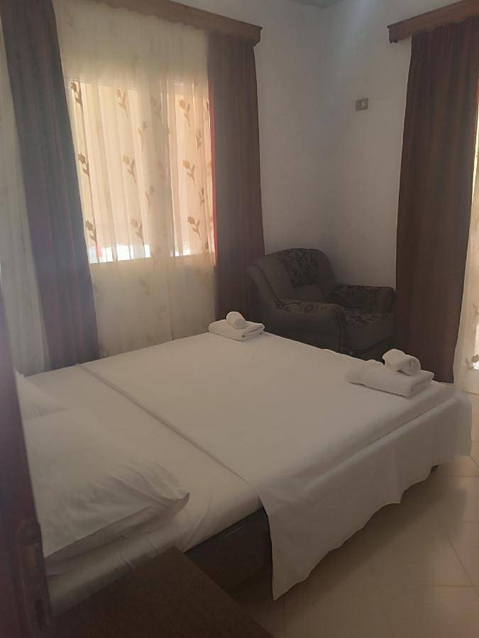 Gîte pour 2 personnes, avec jardin et vue, animaux acceptés dans Ksamil - 4