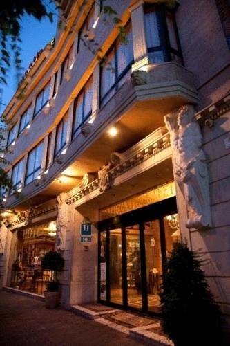 Hôtel pour 2 personnes, avec jacuzzi et sauna à La Roda - 2