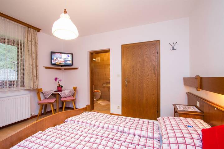 Standard Doppelzimmer mit Dusche, Wc in Unken, Chiemgauer Alpen