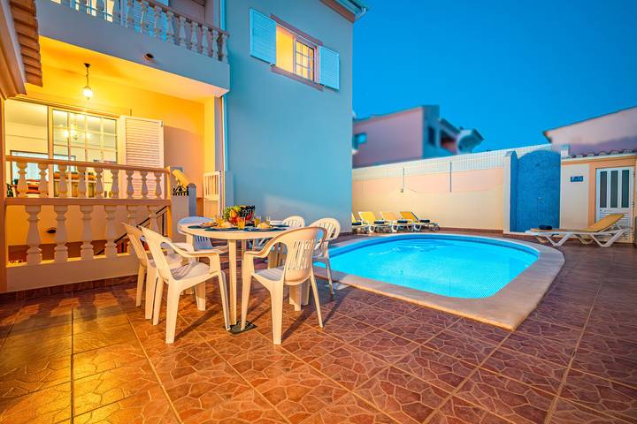 Location de vacances pour 10 personnes, avec balcon à Guia - 3