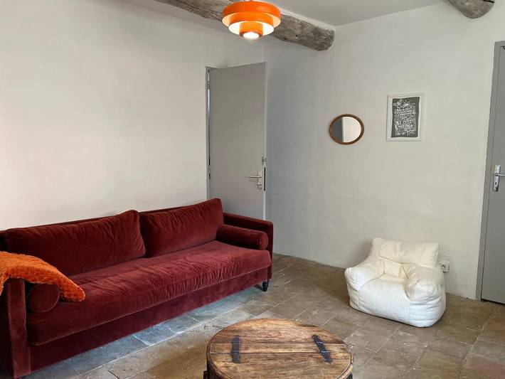 Location de vacances pour 6 personnes, avec terrasse, animaux acceptés à Alleins - 3
