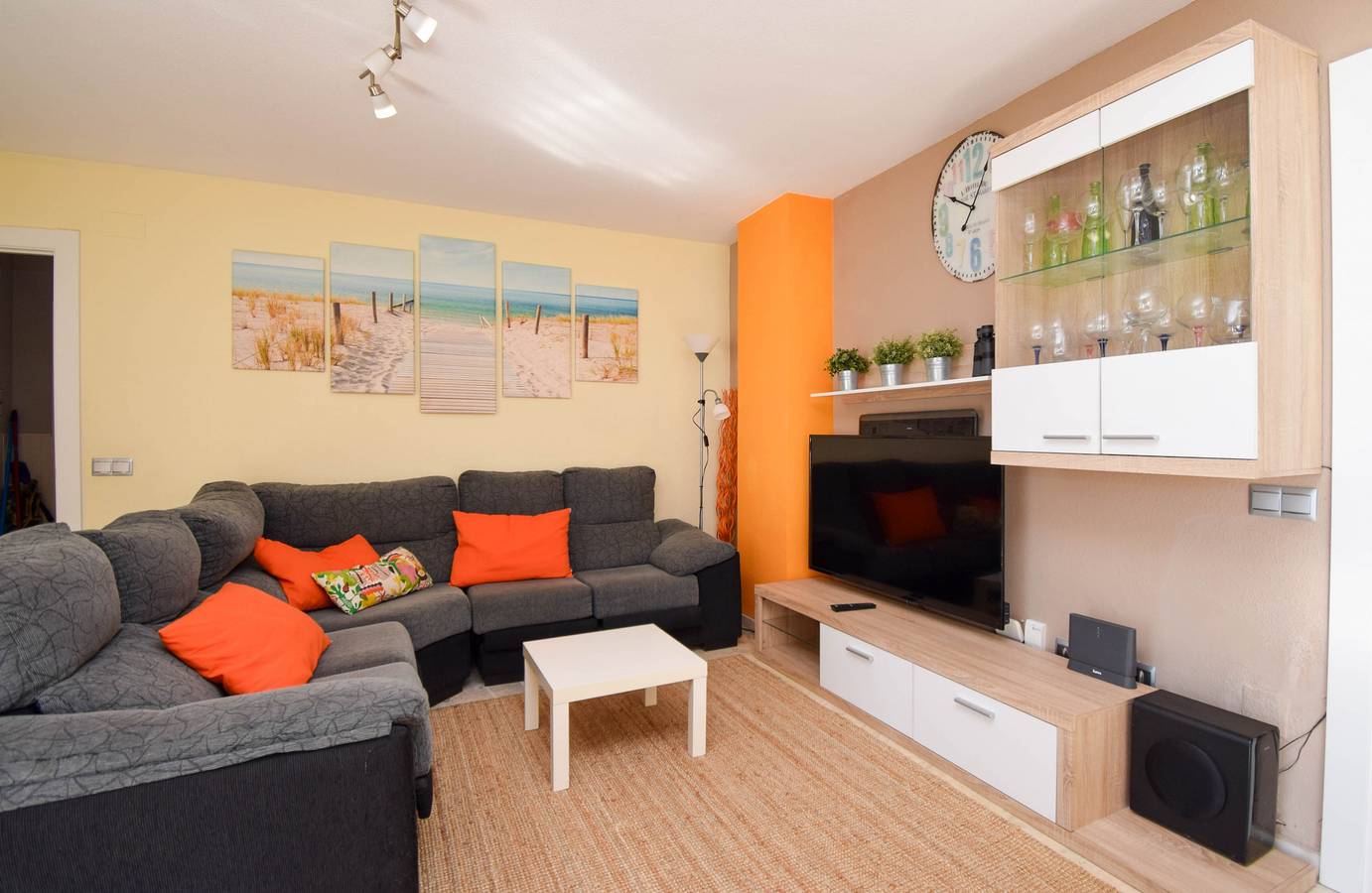Ganze Wohnung, Ref: 322 Sea front modern 3 bedroom apartment with amazing views in Los Boliches, Fuengirola