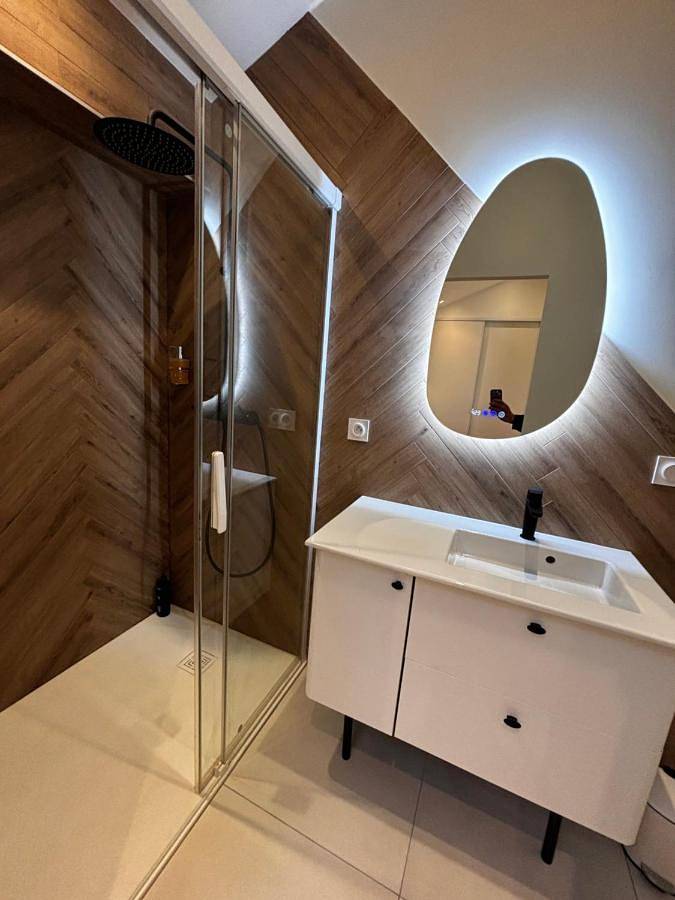 Gîte pour 2 personnes, avec Vue dans Charnècles