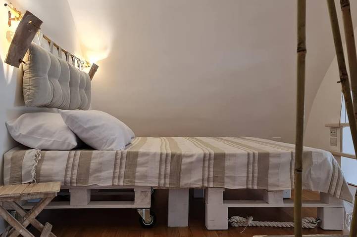 Appartement entier, Mattinata, ancient renovated first floor in the historic center in Mattinata, Gargano
