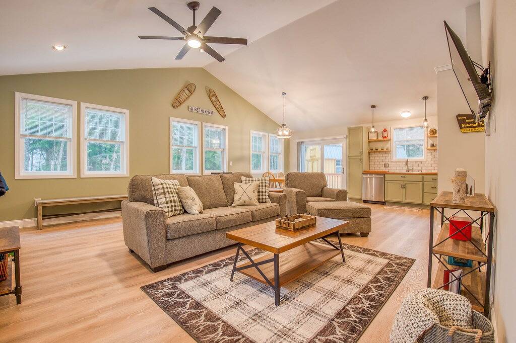 White Mountain Base Camp in Bethlehem, Grafton County