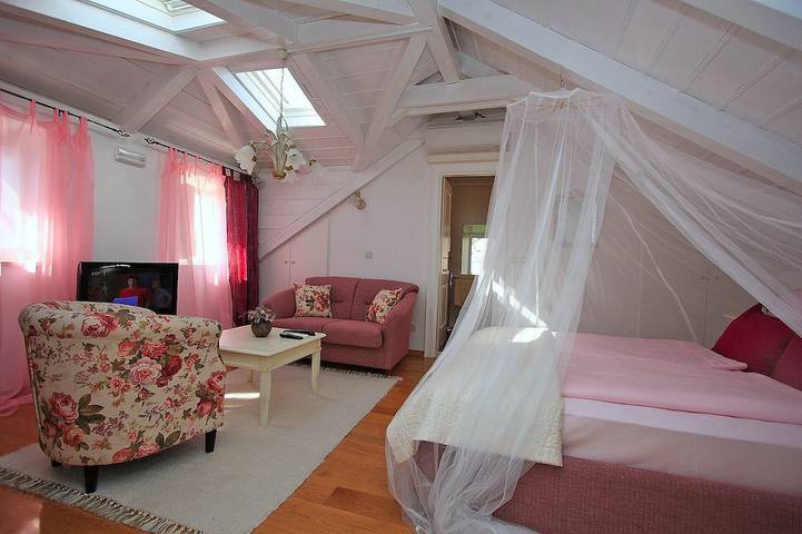 Villa pour 6 personnes, avec Balcon et Jacuzzi ainsi que Terrasse et Jardin à Cavtat - 3