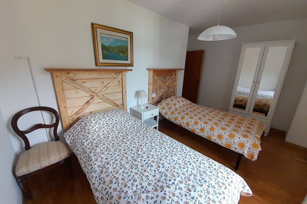 Einzelhaus mit Seeblick und Garten in Ledro, Ledrosee