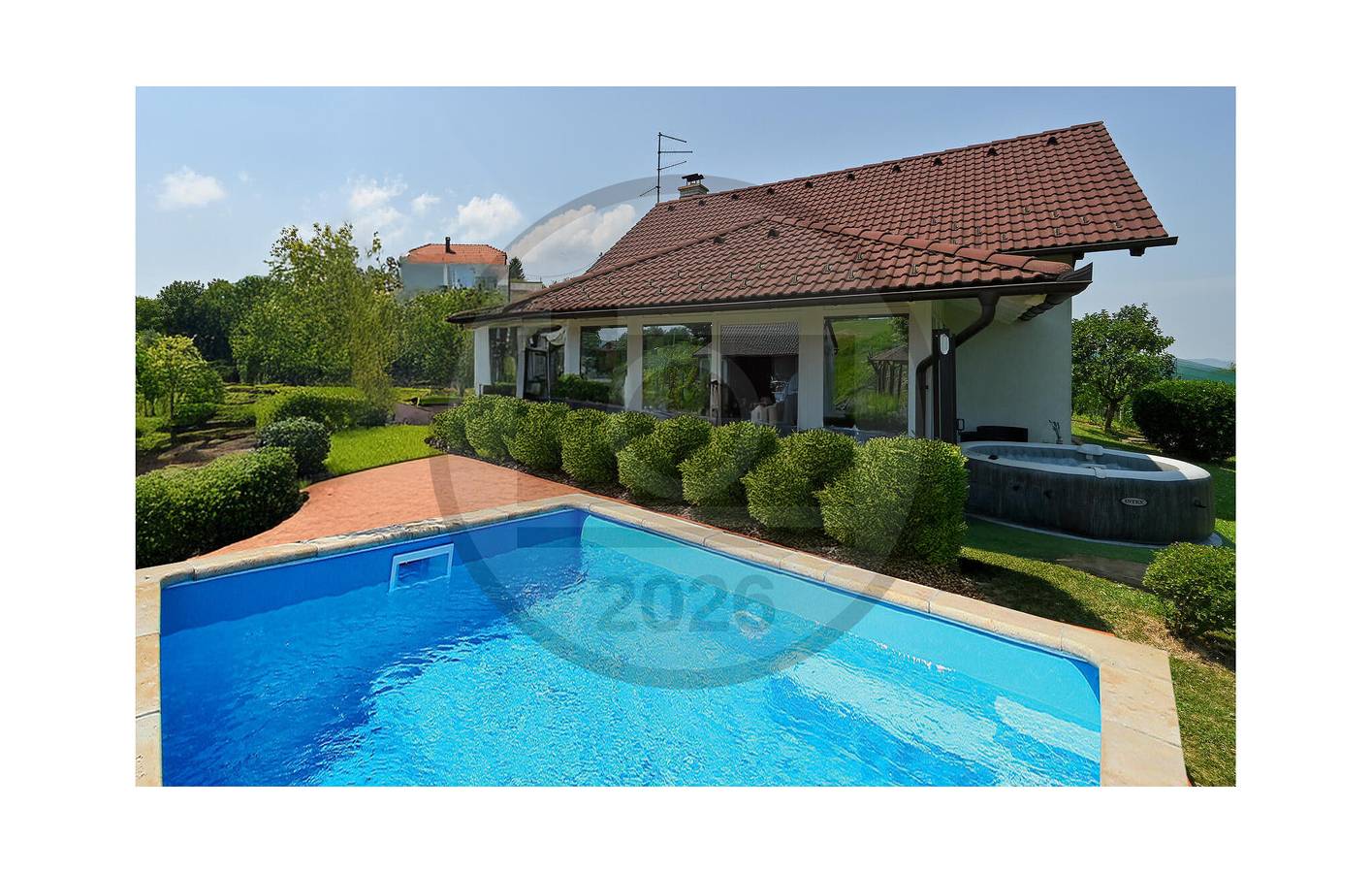 Reizende 2-Zimmer-Wohnung mit Pool, Terrasse und WLAN in der Nähe des Flusses Bednja in Varazdin