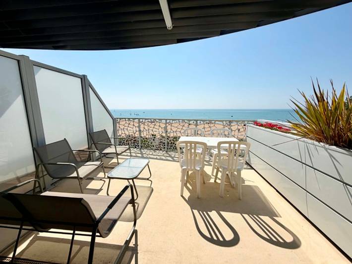 Appartement de vacances pour 6 personnes, avec Jacuzzi ainsi que Terrasse et Piscine