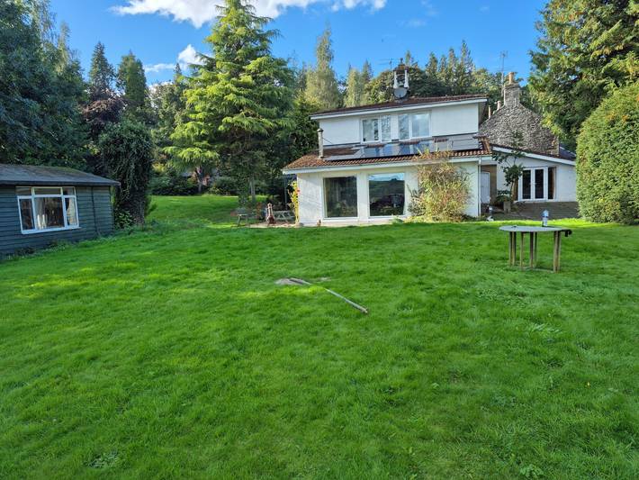 Vacation rental for 9 people, with hot tub and terrace as well as yard, with pets in Scotland