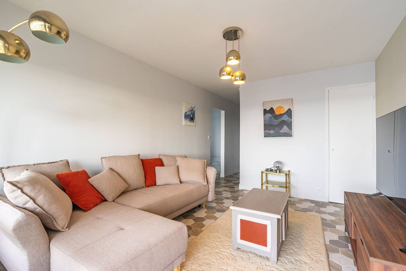 Ganze Wohnung, Ferienwohnung 'La Résidence' mit Meerblick, privater Terrasse und Wi-Fi in Saint-Georges-de-Didonne, Côte de Beauté
