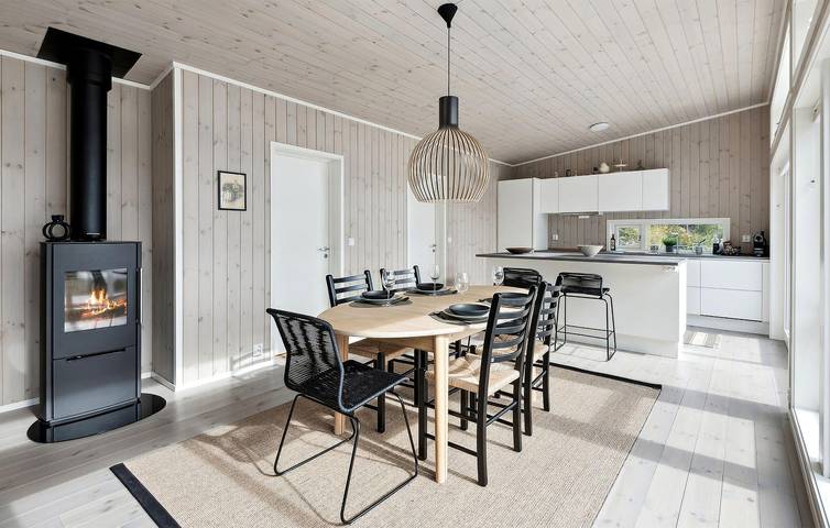 Ferienhaus für 8 Personen mit Garten in Levanger