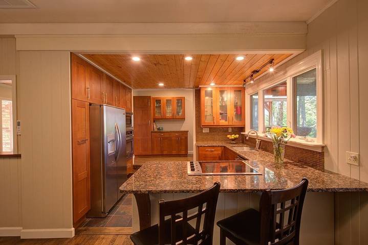 Vacation rental for 7 people, with terrace and pool, with pets in Highlands (NC)