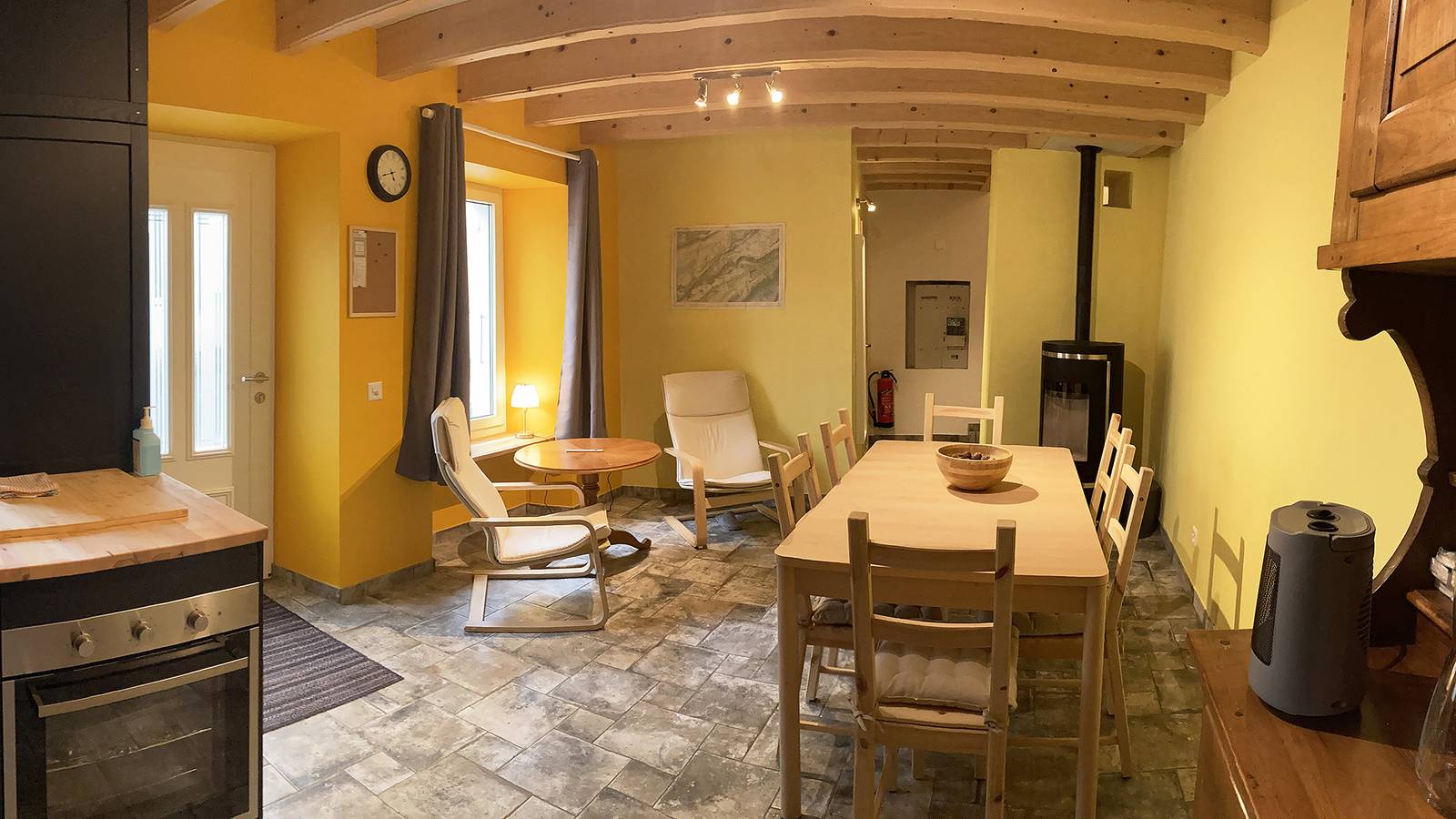 Ferienwohnung für 5 Personen in Val-de-Travers, Jura & Drei-Seen-Land