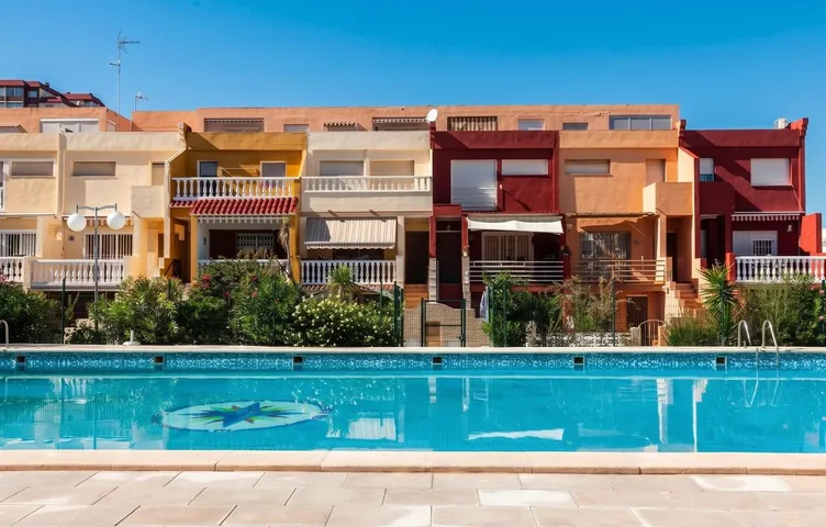Holiday apartment for 5 people, with pool and garden - 1