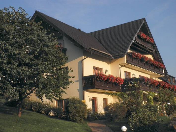 Ferienhaus für 5 Personen, mit Balkon in Marienberg
