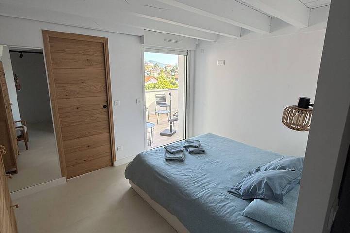 Appartement entier, Le Loft Basque Hendaye - Terrasse plein sud 36m² - Clim in Hendaye, Région de Bayonne