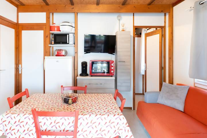 Bungalow acogedor Hasparren 50 m², piscina in Hasparren, Region de Bayona