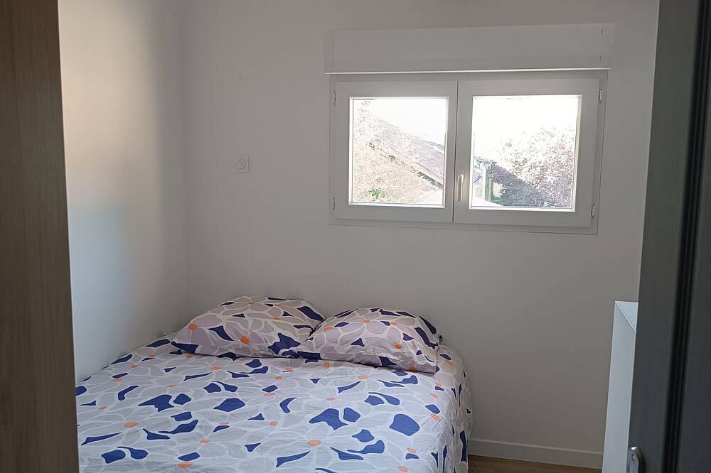 Small Maisonette with upper floor of 20m2 in Saint-André-de-Cubzac, Región de Blaye