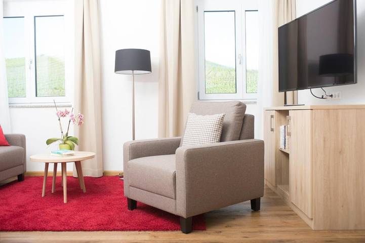 Ferienwohnung für 4 Personen, mit Balkon und Garten sowie Pool und Sauna in Schliengen - 2