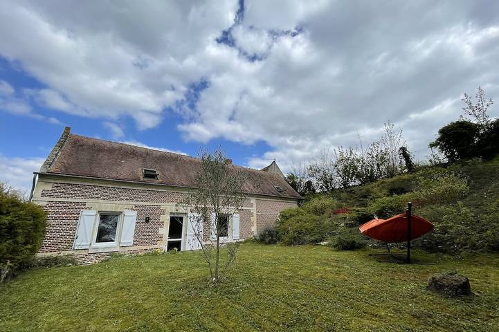 Gîte pour 8 personnes, avec Terrasse et Jardin