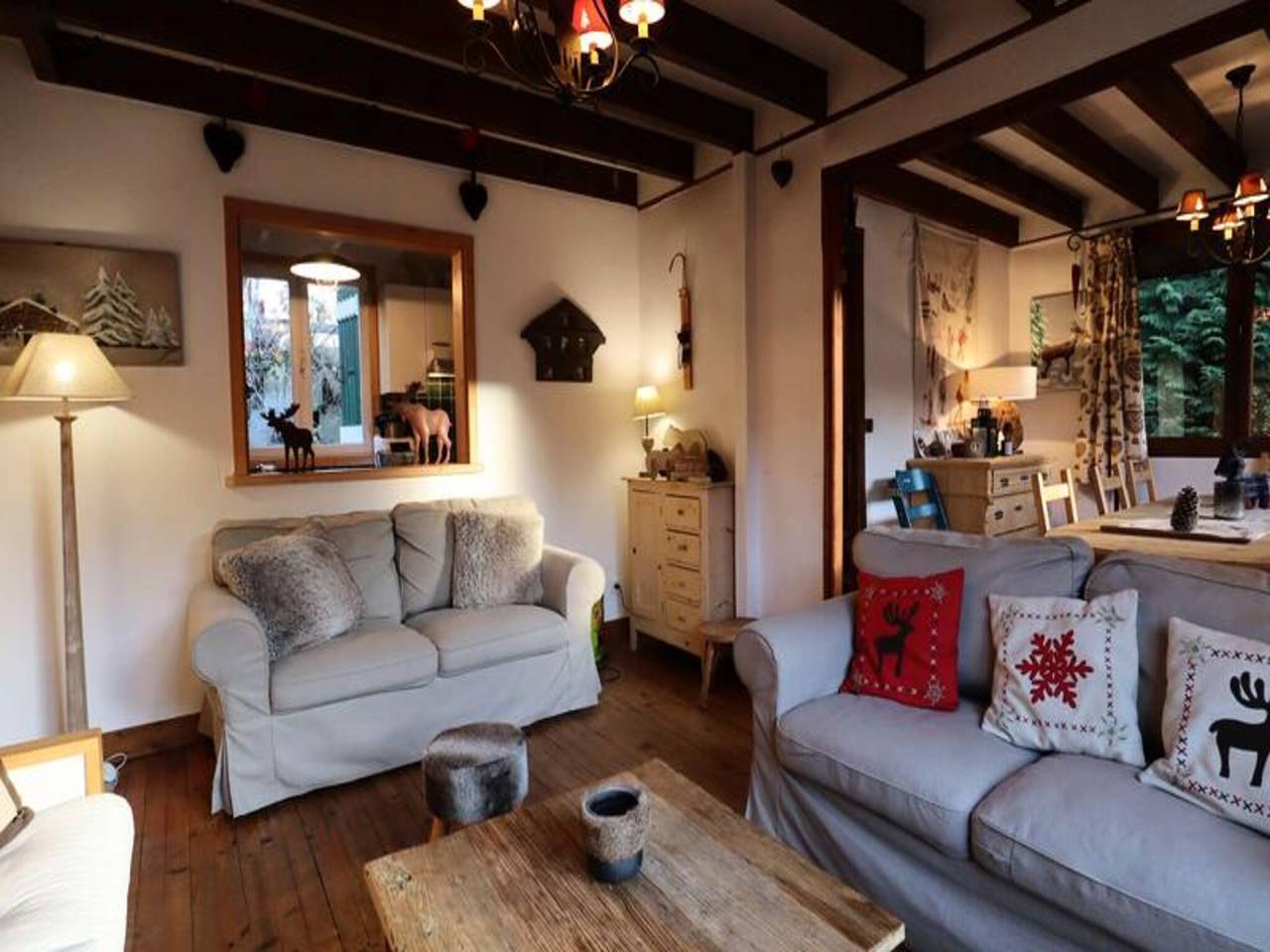 Ganze Wohnung, Chalet in den Alpen mit atemberaubendem Bergblick in Arêches, Beaufort (Rhône-Alpes)