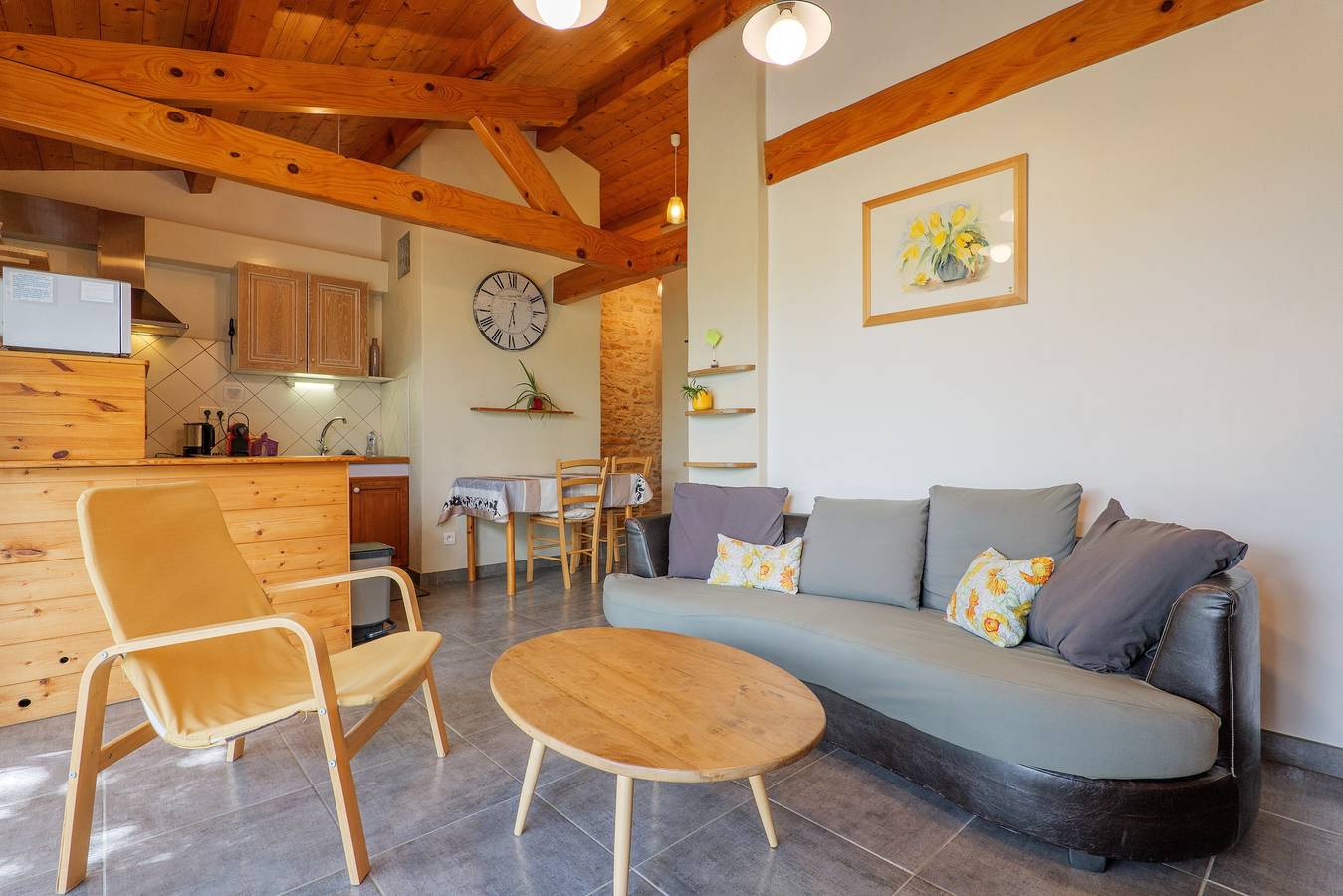 Apartamento entero, Gite du Mouredon con vistas al pueblo y la cueva Chauvet, cerca de Vallon Pont d'Arc in Vallon-Pont-d'Arc, Ardèche