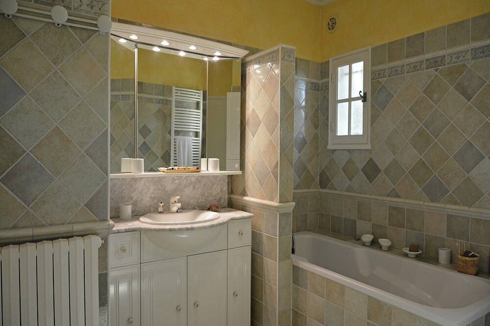 Elegantes Herrenhaus in der Provence in Beaucaire, Nimes und Umgebung