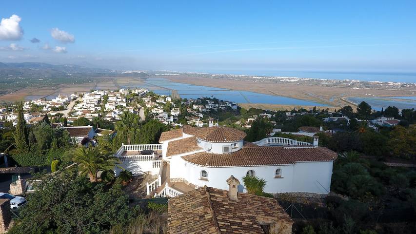 Villa 'Ma-Nita' with Sea View, Wi-Fi, and Air Conditioning in Monte Pego, el Ràfol d'Almúnia